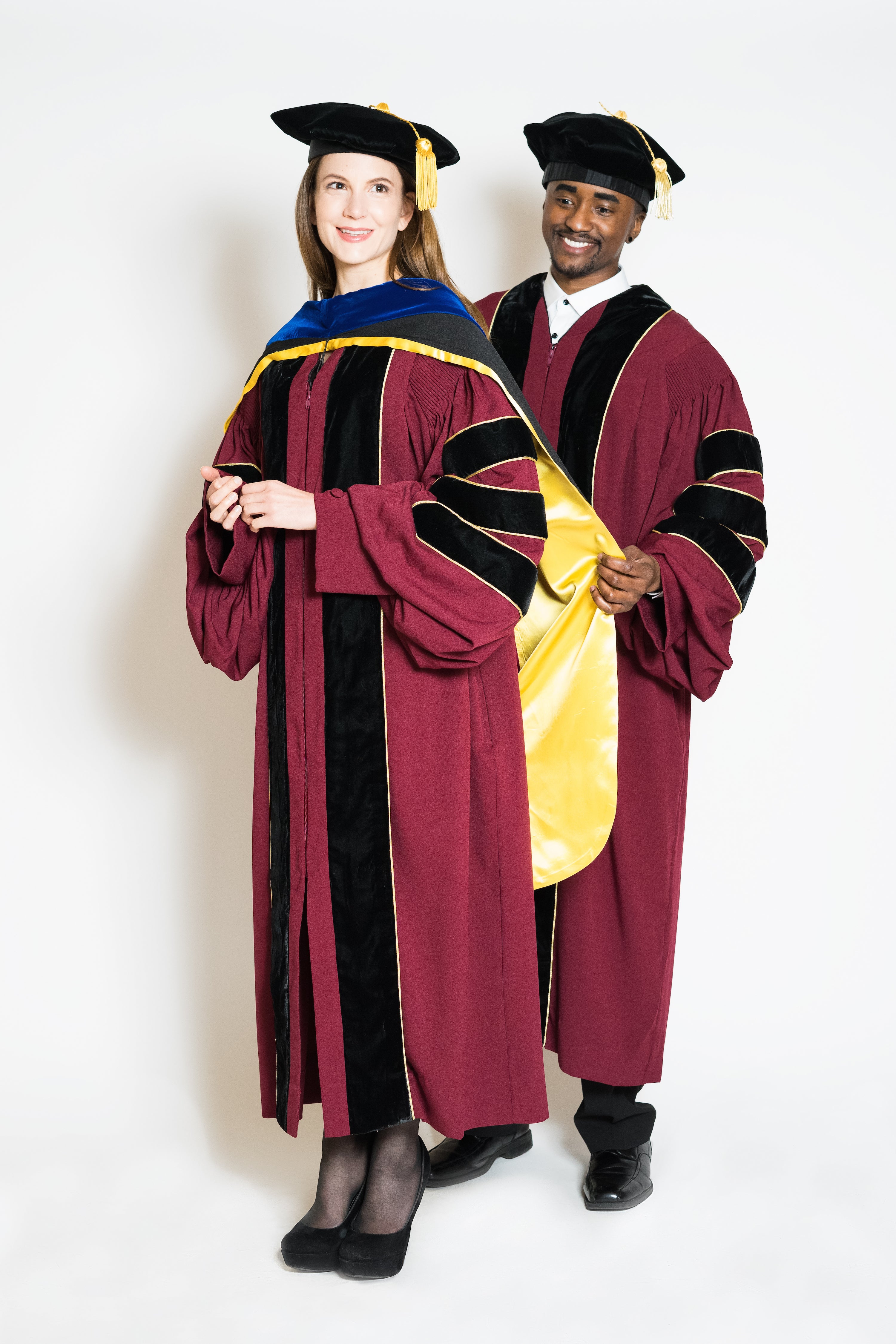 University of Minnesota Commencement - Doctoral Regalia – CAPGOWN