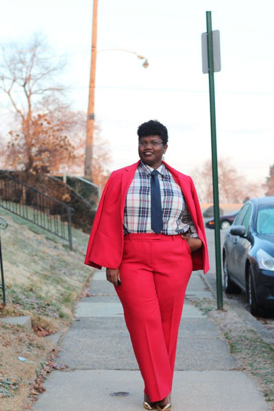 Curvy dapper woman