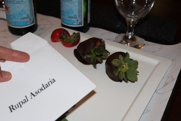 chocolate-strawberries-cookies-doubletree-by-hilton-nurselet