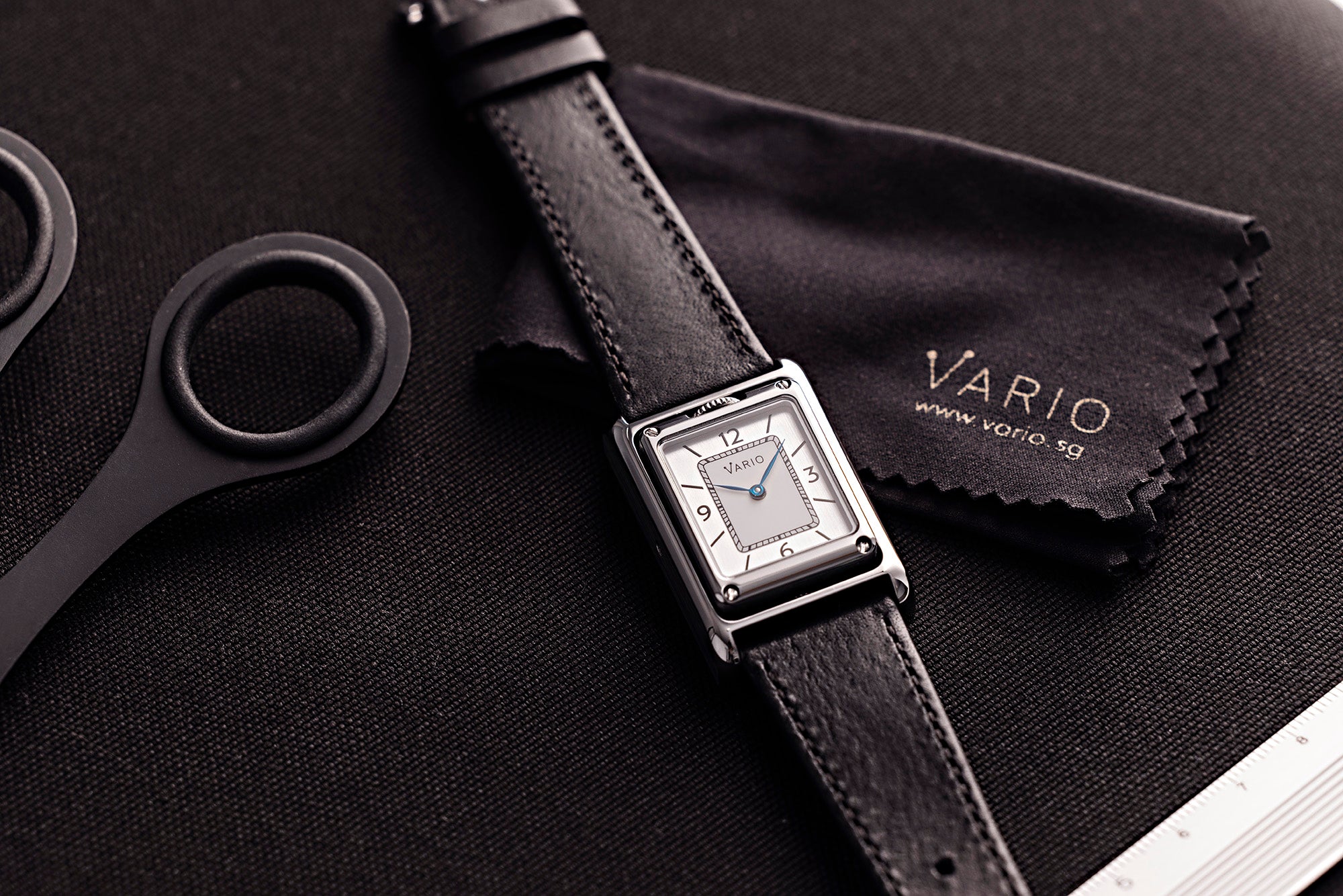 vario versa reversible gmt watch