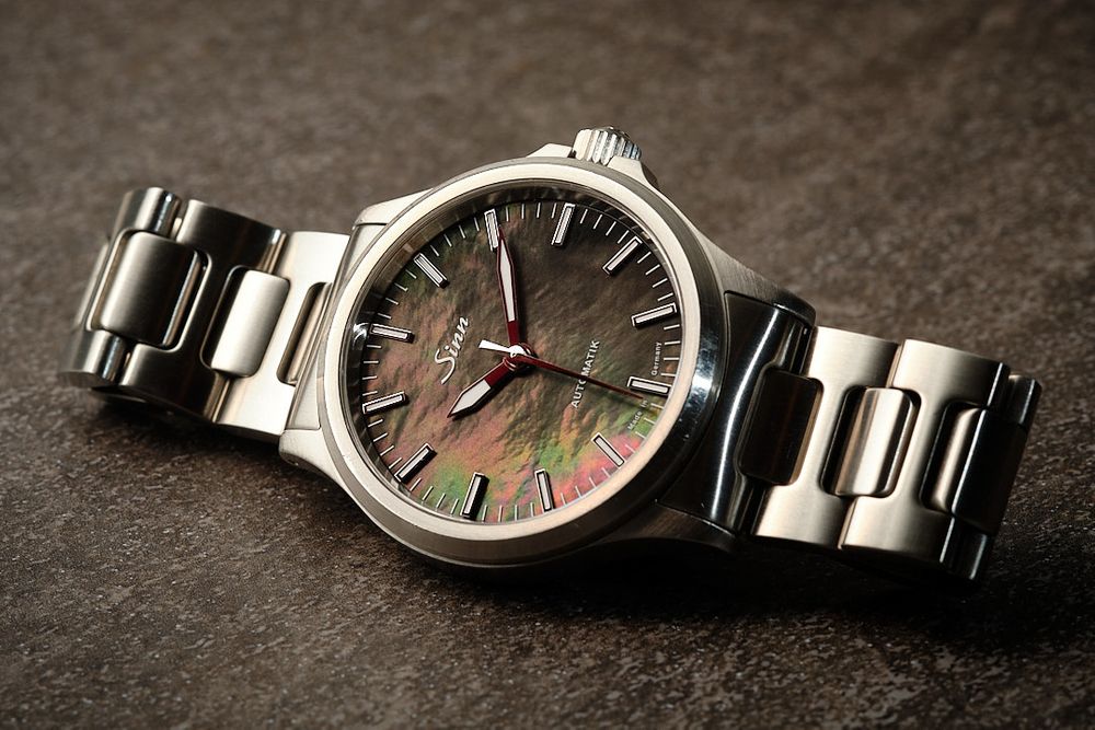 Sinn 556 I Mother-of-pearl