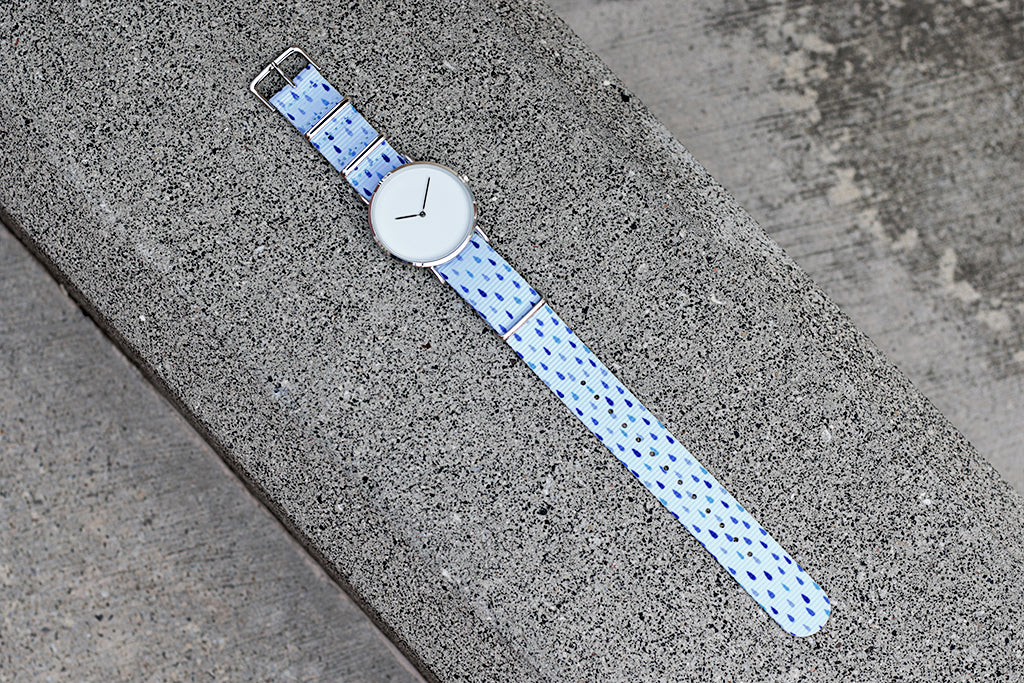 vario raindrops design strap with minimalist watch