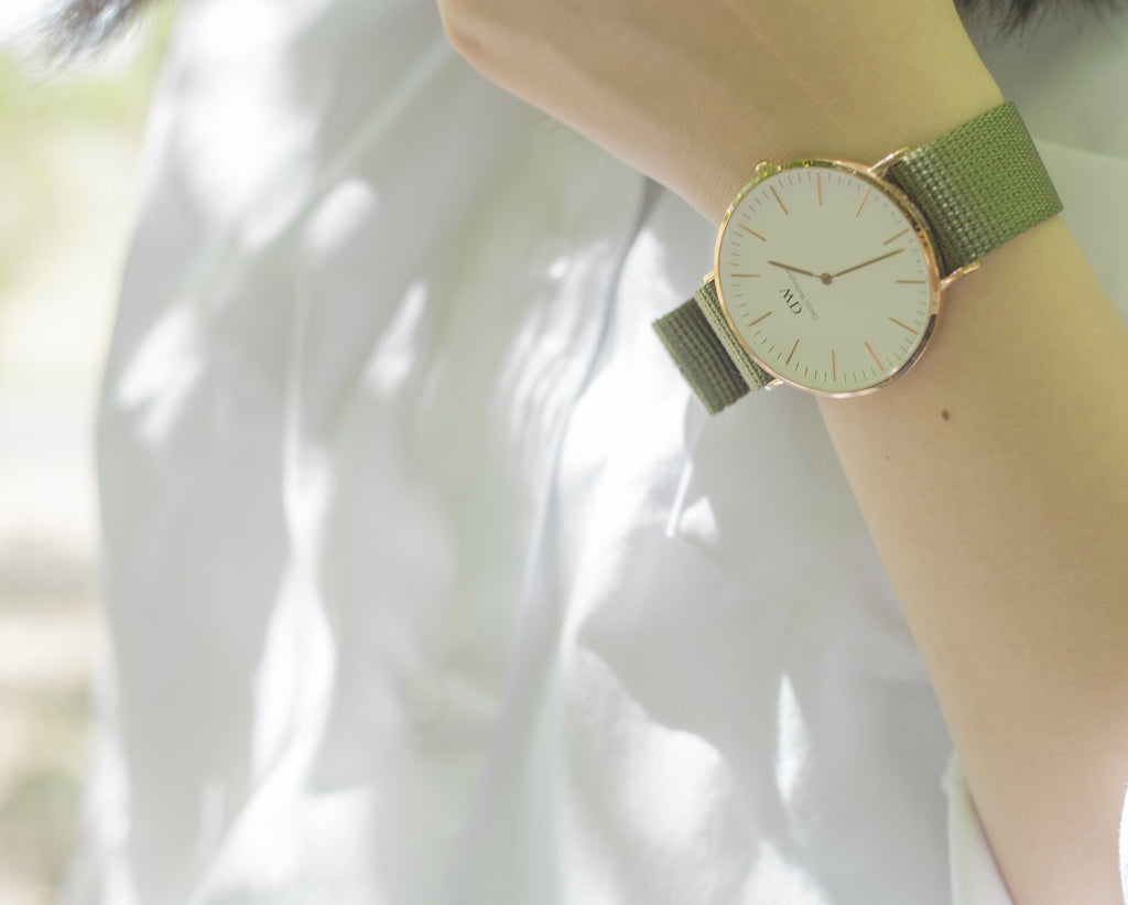 daniel wellington on vario ballistic nylon olive strap