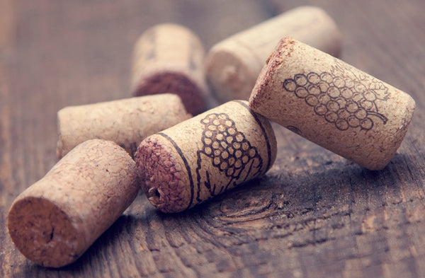 Corks vs Screw Caps, which is better for Wine?