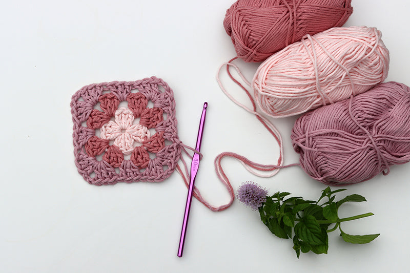 how to crochet a granny square