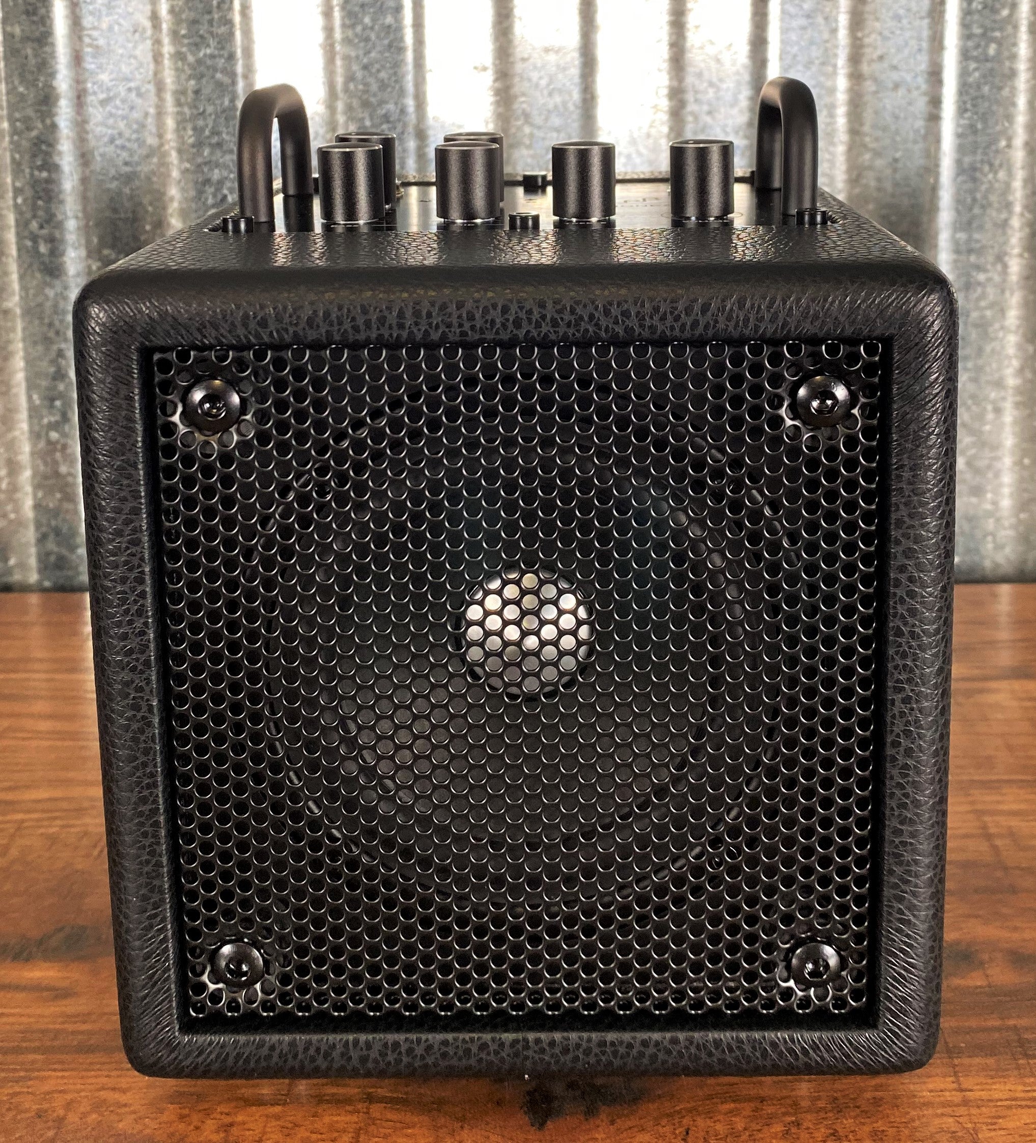 Phil Jones Bass X4 Nano Bass 35 Watt 1x4” Bluetooth Desktop Combo