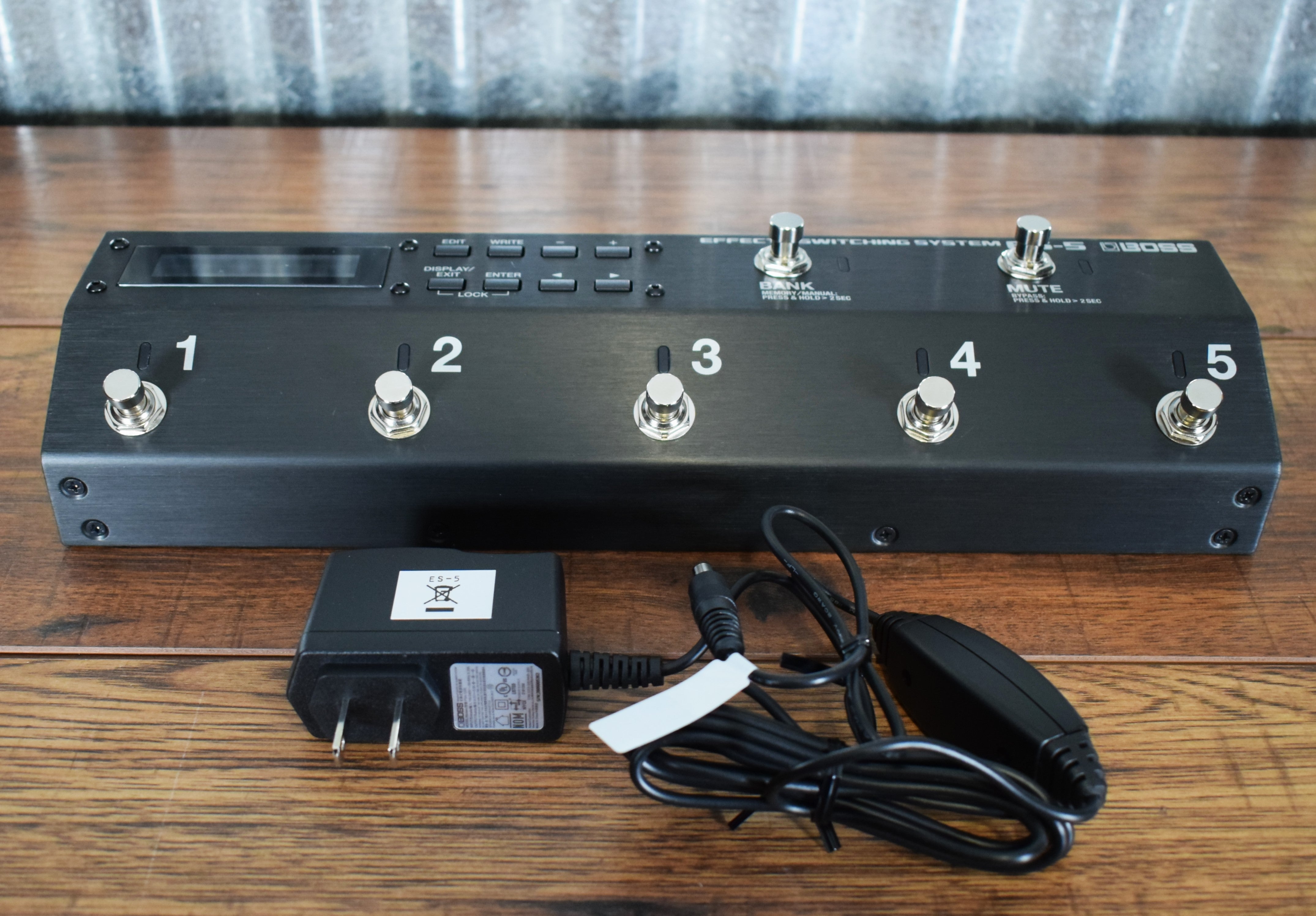 Boss ES-5 Guitar Effect Pedal Switching Selector System