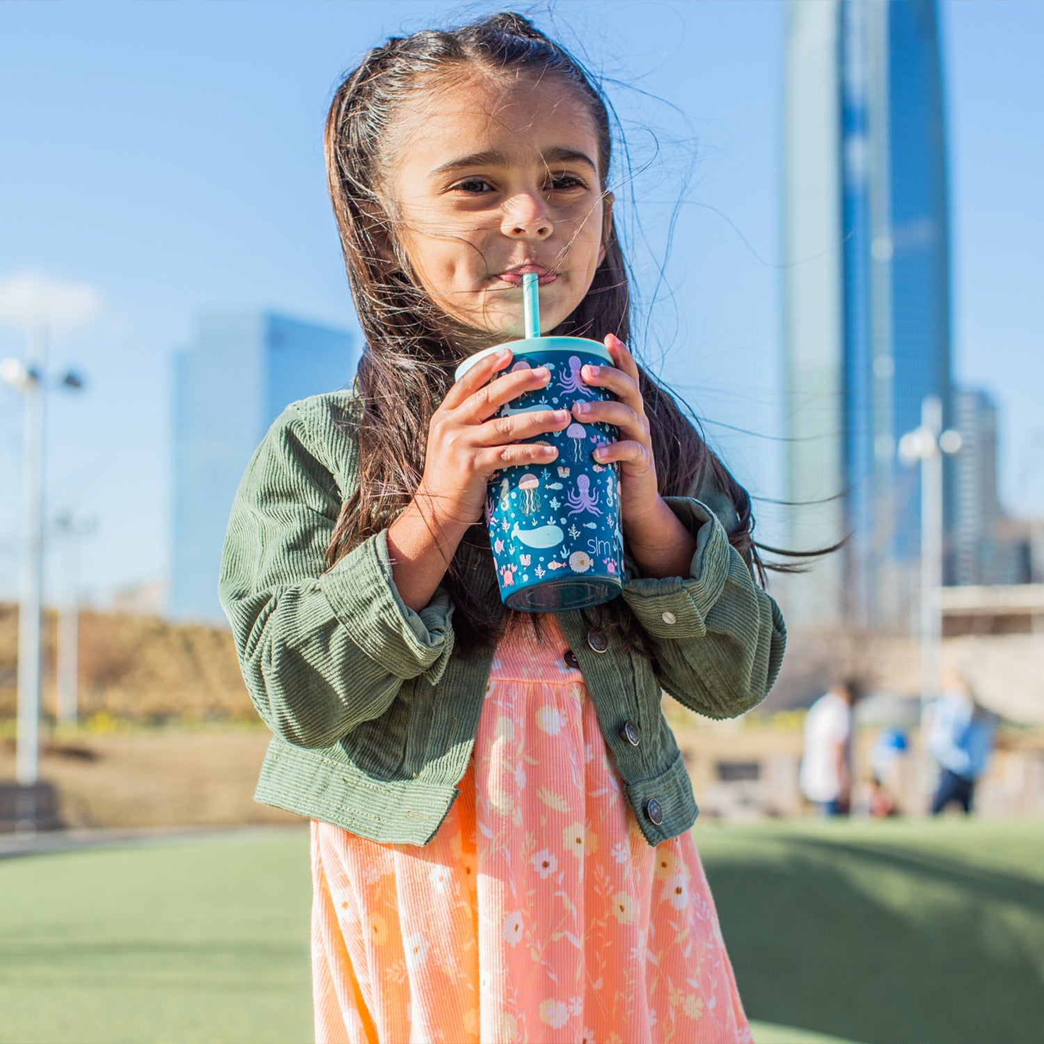 Kids Classic Tumbler with Lid and Silicone Straw – Simple Modern