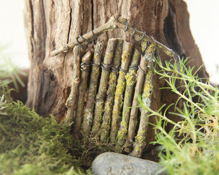 A tour of my rustic fairy garden.  ~Smile Mercantile~