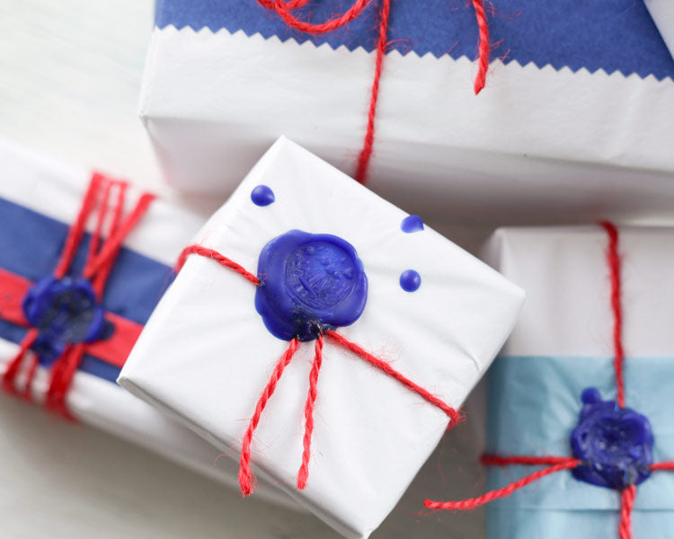 Smile Mercantile - Pippi-Inspired Retro Christmas Gift Wrapping Ideas