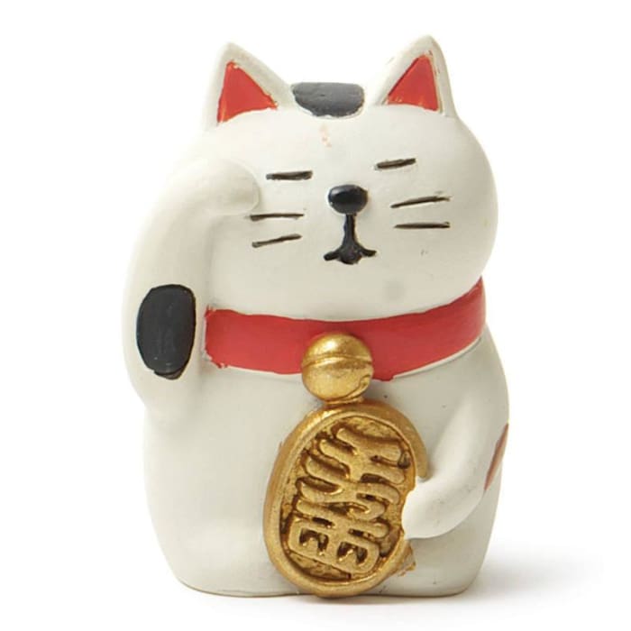 where to place fortune cat at home