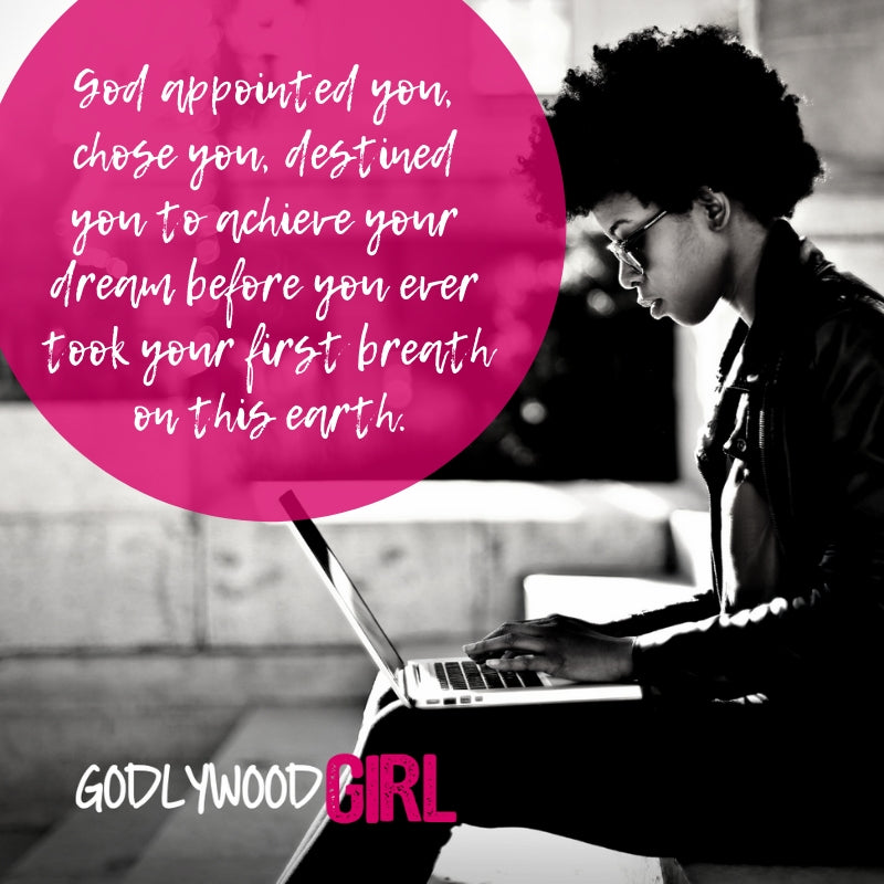 daily devotionals for women-godlywoodgirl