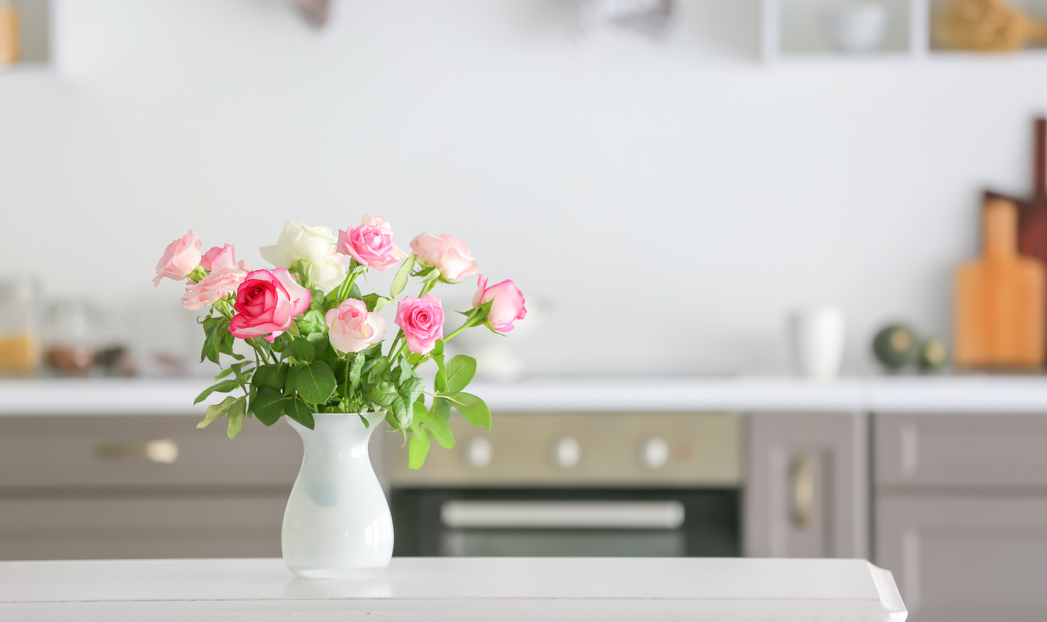 Add a touch of nature to the table