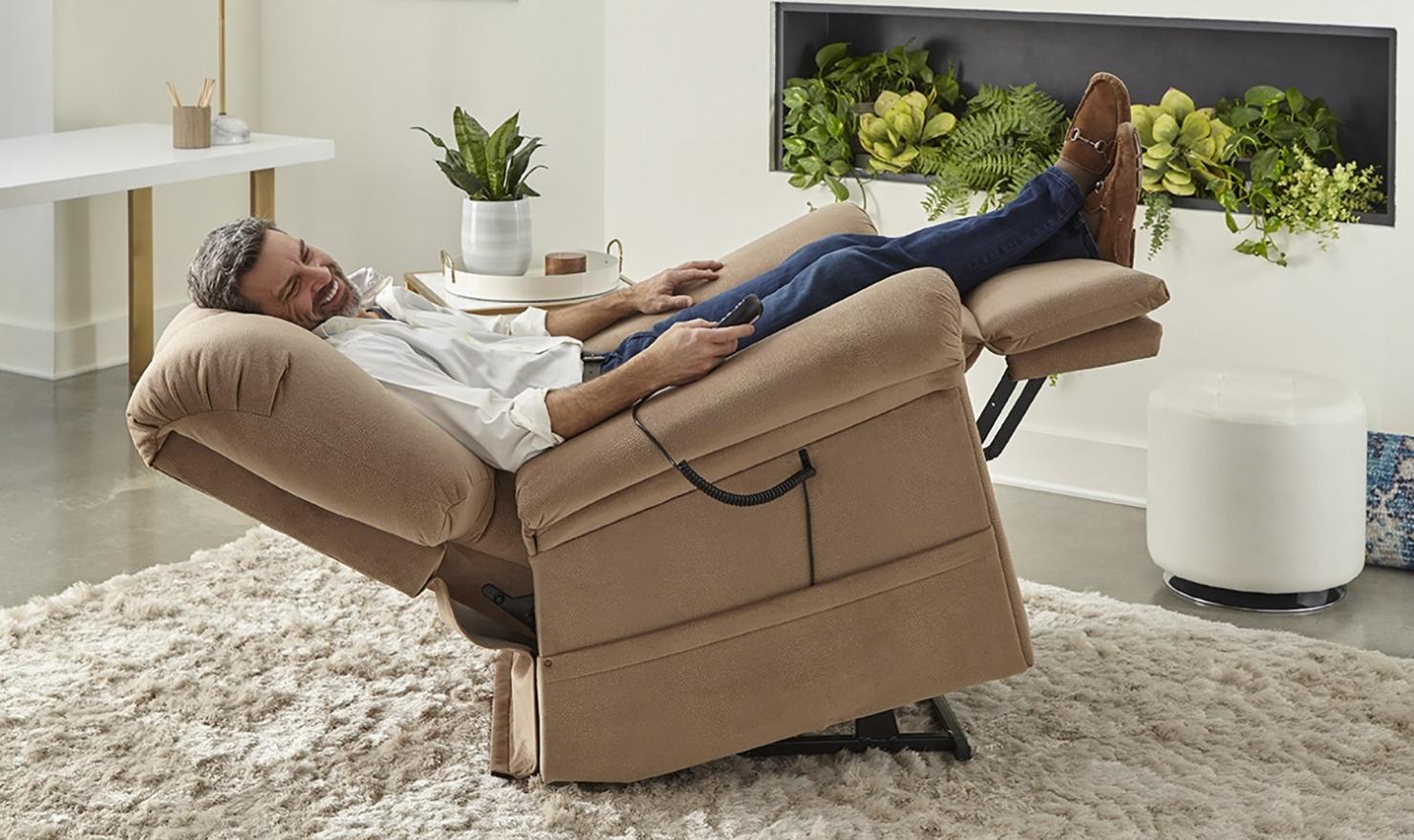 Recliner chairs