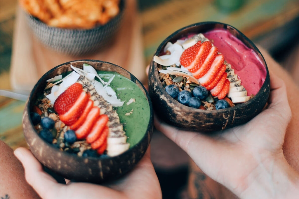 THE KEY TO THICK SMOOTHIE BOWLS - Coconut Bowls