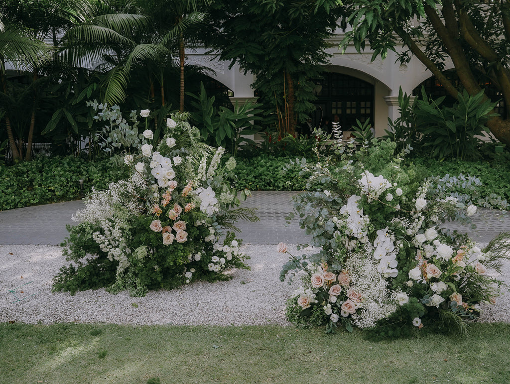 Romantic Outdoor Garden Wedding at Raffles Hotel Lawn and Solemnization