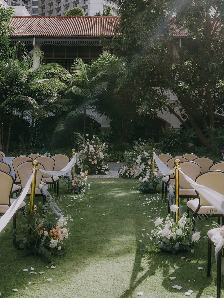 Romantic Outdoor Garden Wedding at Raffles Hotel Lawn and Solemnization