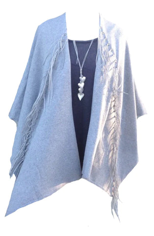 https://www.feathersofitaly.co.uk/collections/cardigans-jackets-and-wraps/products/naples-fringe-wrap-grey-with-tastles