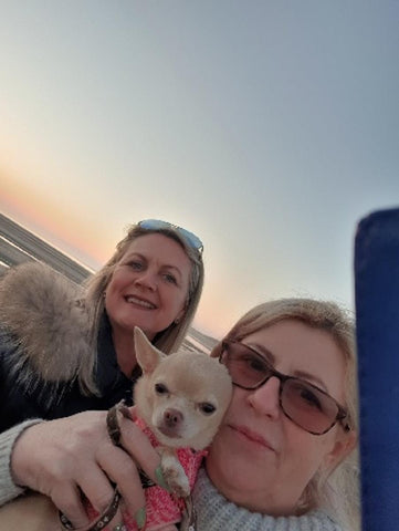 Kerrie Griffin-Rogers on a beach shot in aberdovey Wales for Feathers Of Italy 