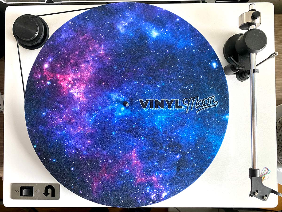 Vinyl Moon  Deluxe Vinyl Subscription Service – VINYL MOON