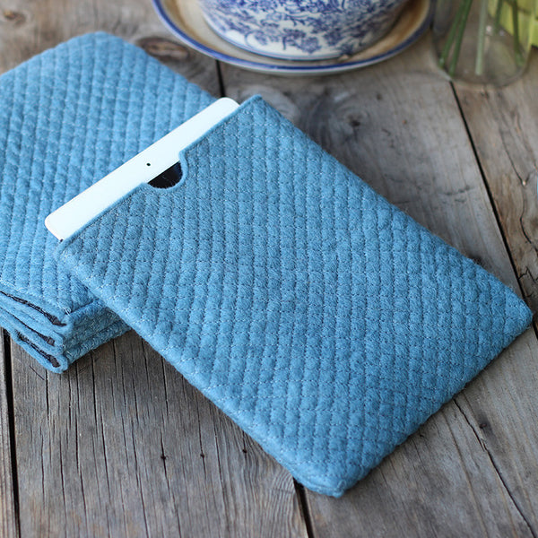 felt ipad cover sky blue