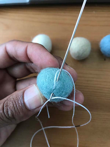 Mix 2 cm 100% wool Felt Balls Nursery Craft Beads Garland Making wool  Beads, B