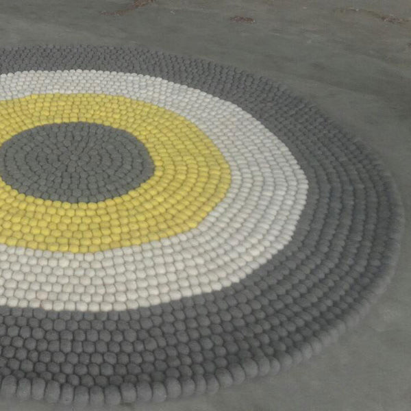 round felt ball rug