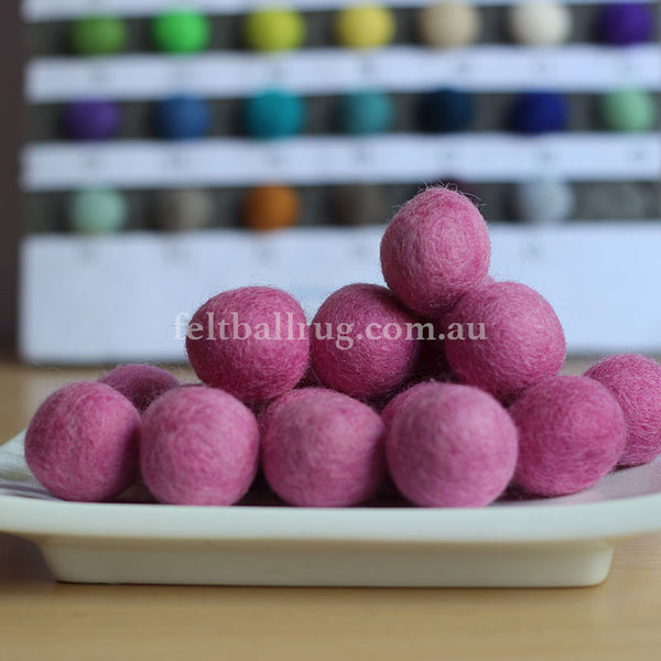 Felt Ball Baby Pink 1CM, 2CM, 2.5CM, 3CM, 4CM Colour 9 – Felt Ball