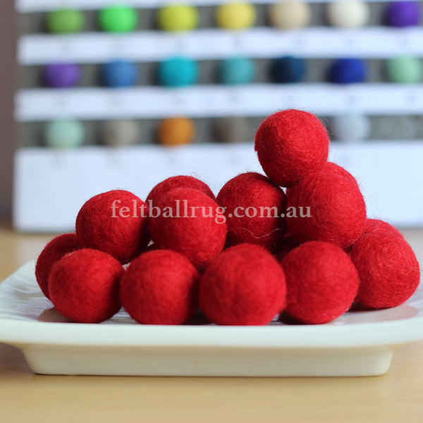 20 1cm Wool Felt Balls Choose 34 Colours Tiny Handmade Pom Poms 100% Wool  Supply