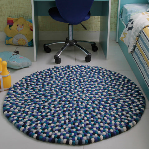 Felt ball rug