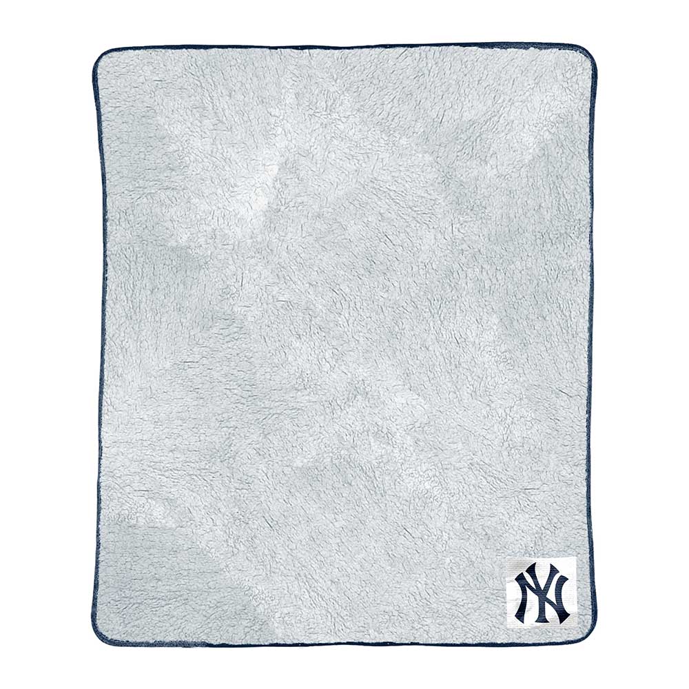 New York Yankees MLB Two-Tone Sherpa Throw Blanket