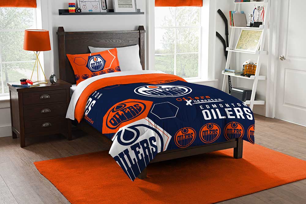 Edmonton Oilers NHL Hexagon Twin Comforter & Sham Set
