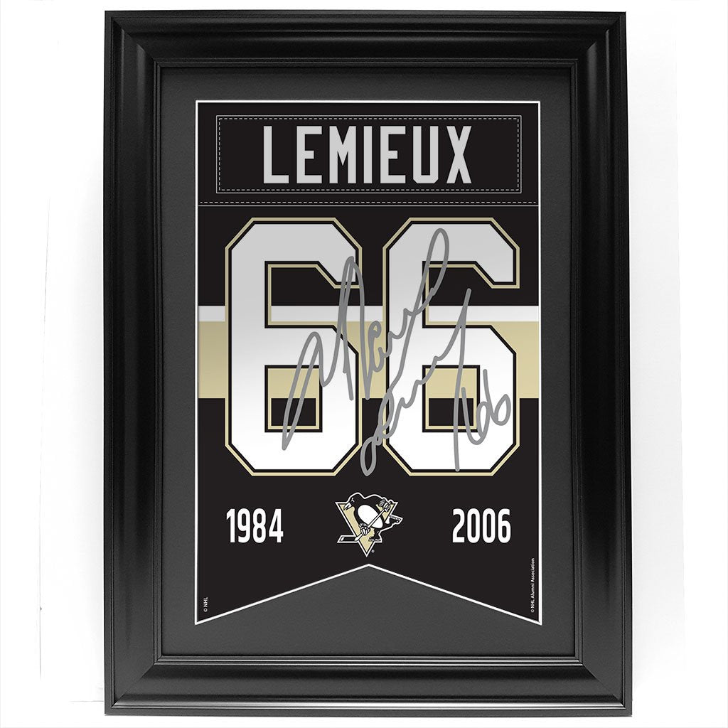 Pittsburgh Penguins™ 24.5“ x 33.5“ M. Lemieux Framed Player Sign