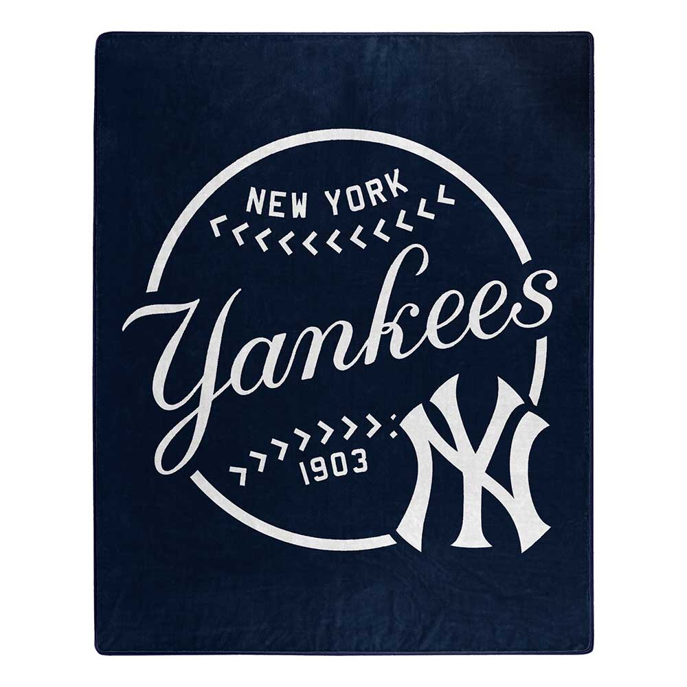 New York Yankees MLB Moonshot Raschel Throw Blanket