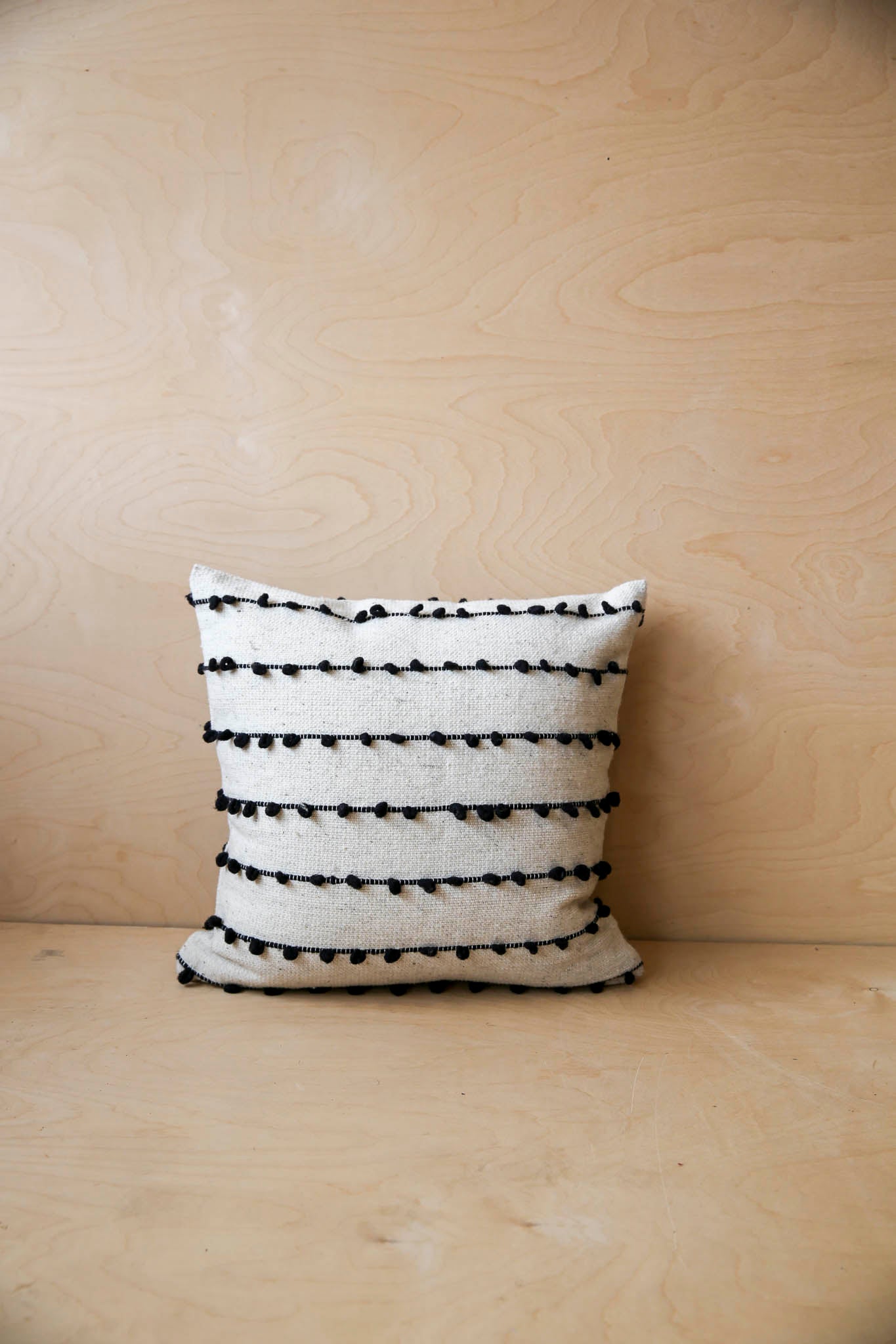 Loops Pillow Cover | Black | Second