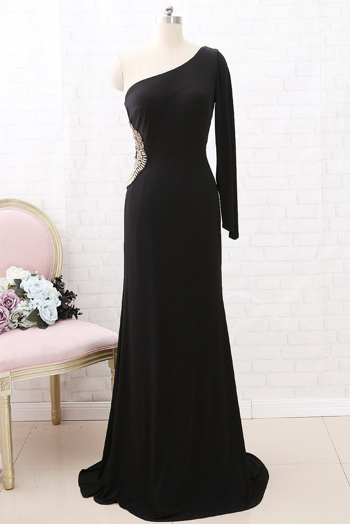 black elegant dress with sleeves