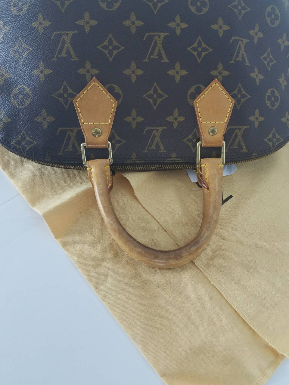 Louis Vuitton Alma PM M51130 Monogram Handbag 10795