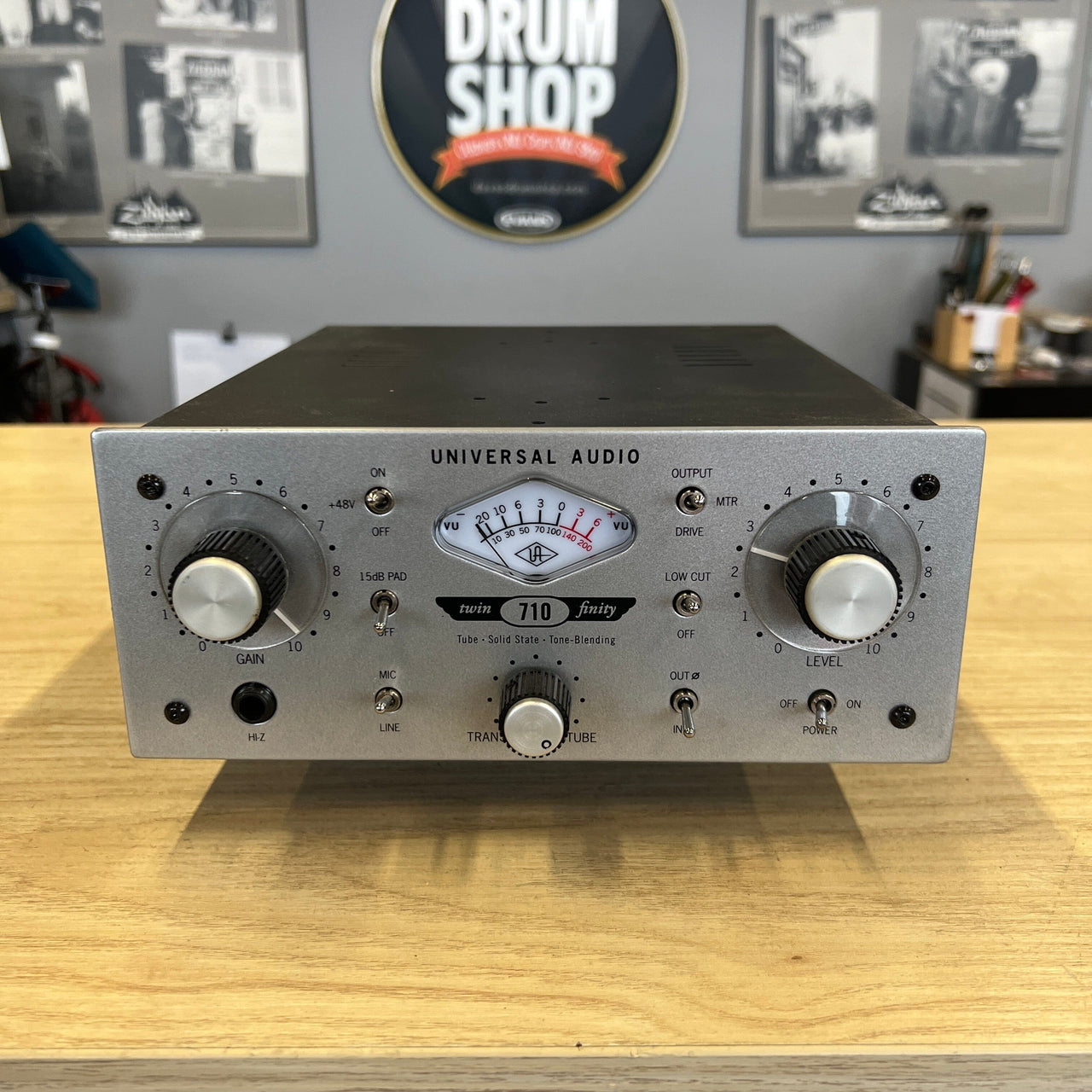 Universal Audio 710 Twin-Finity Pre Amp