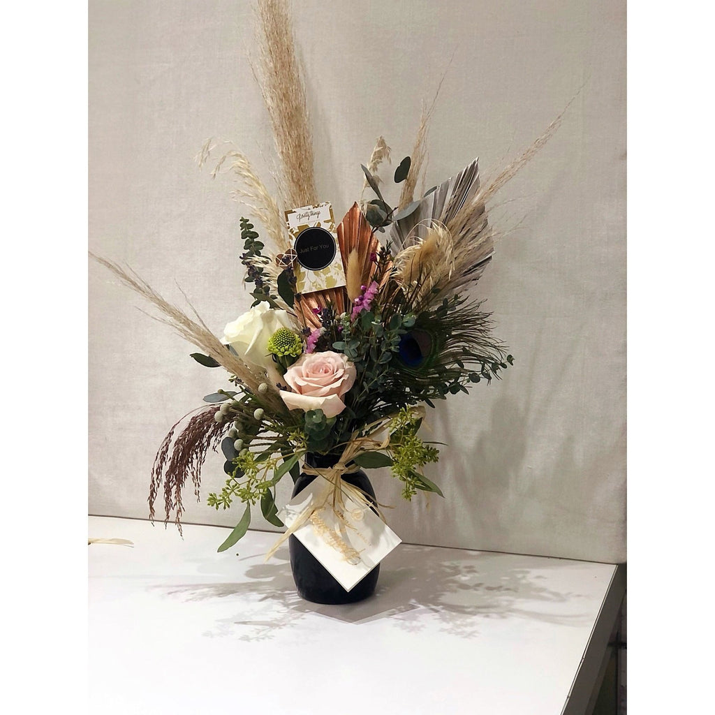 Gorgeous Dried Flower Bouquets for Delivery or Pickup in Vancouver – The  Flower Factory