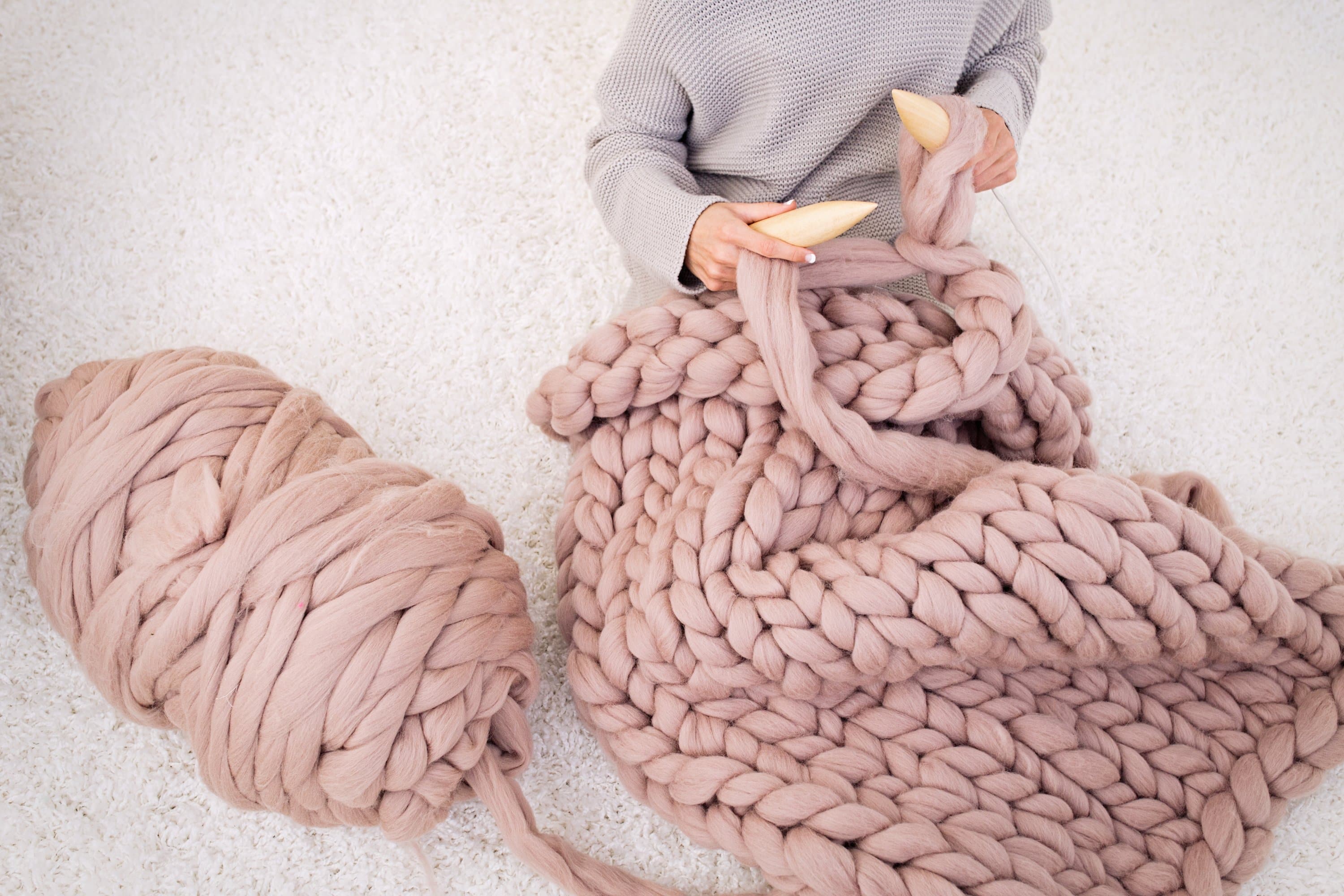 DIY Knit Kit For A Blanket 40x60 Merino Wool Giant Knitting Needles BeCozi