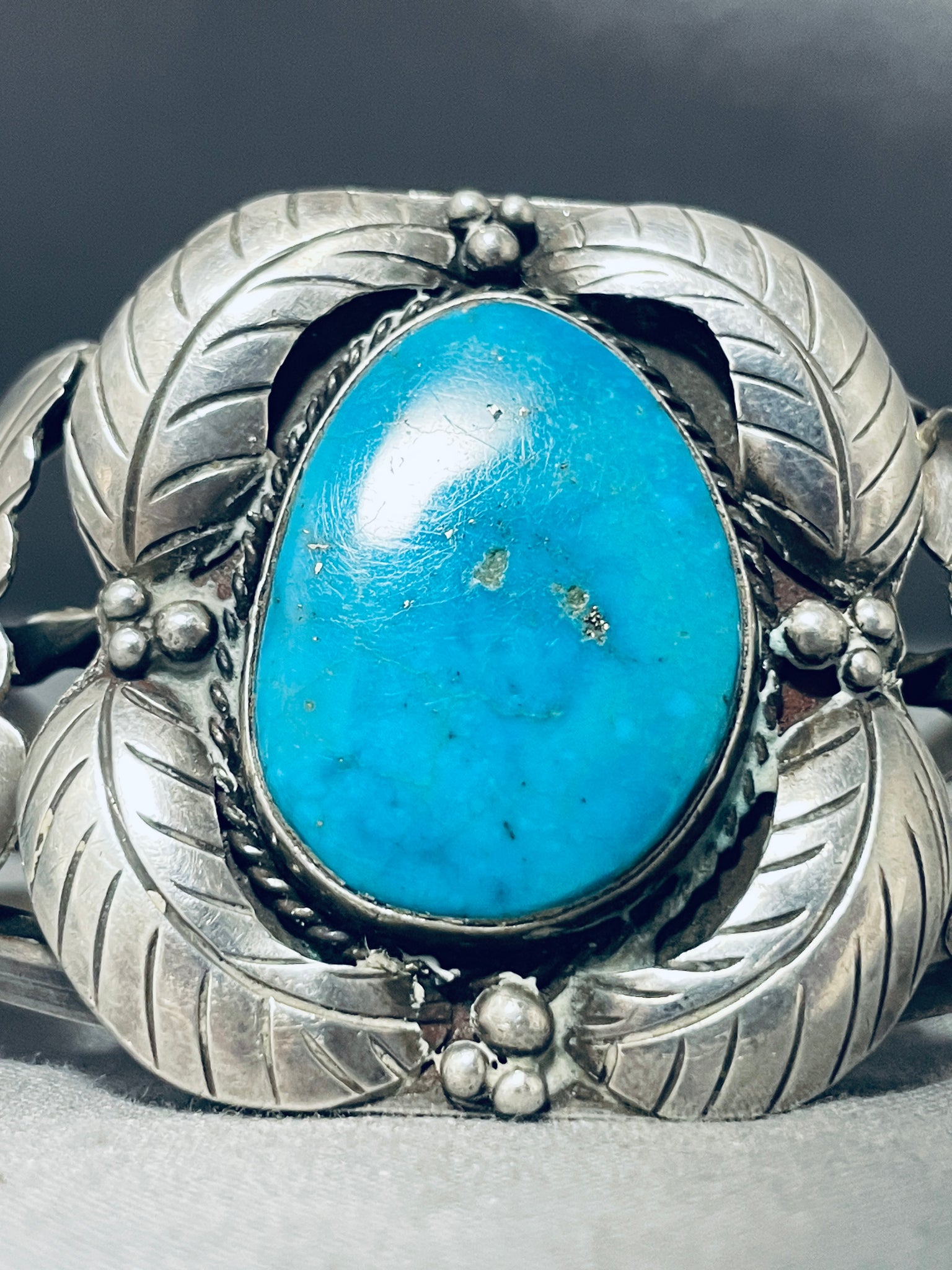 Extraordinary Vintage Native American Navajo Blue Gem Turquoise Sterli Nativo Arts