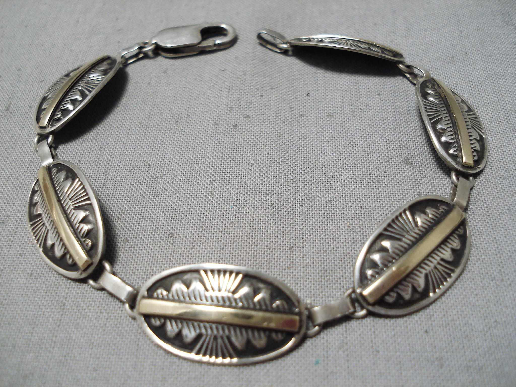 Detailed!! Vintage Native American Navajo 14k Gold Sterling Silver