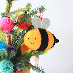 bee christmas tree decoration