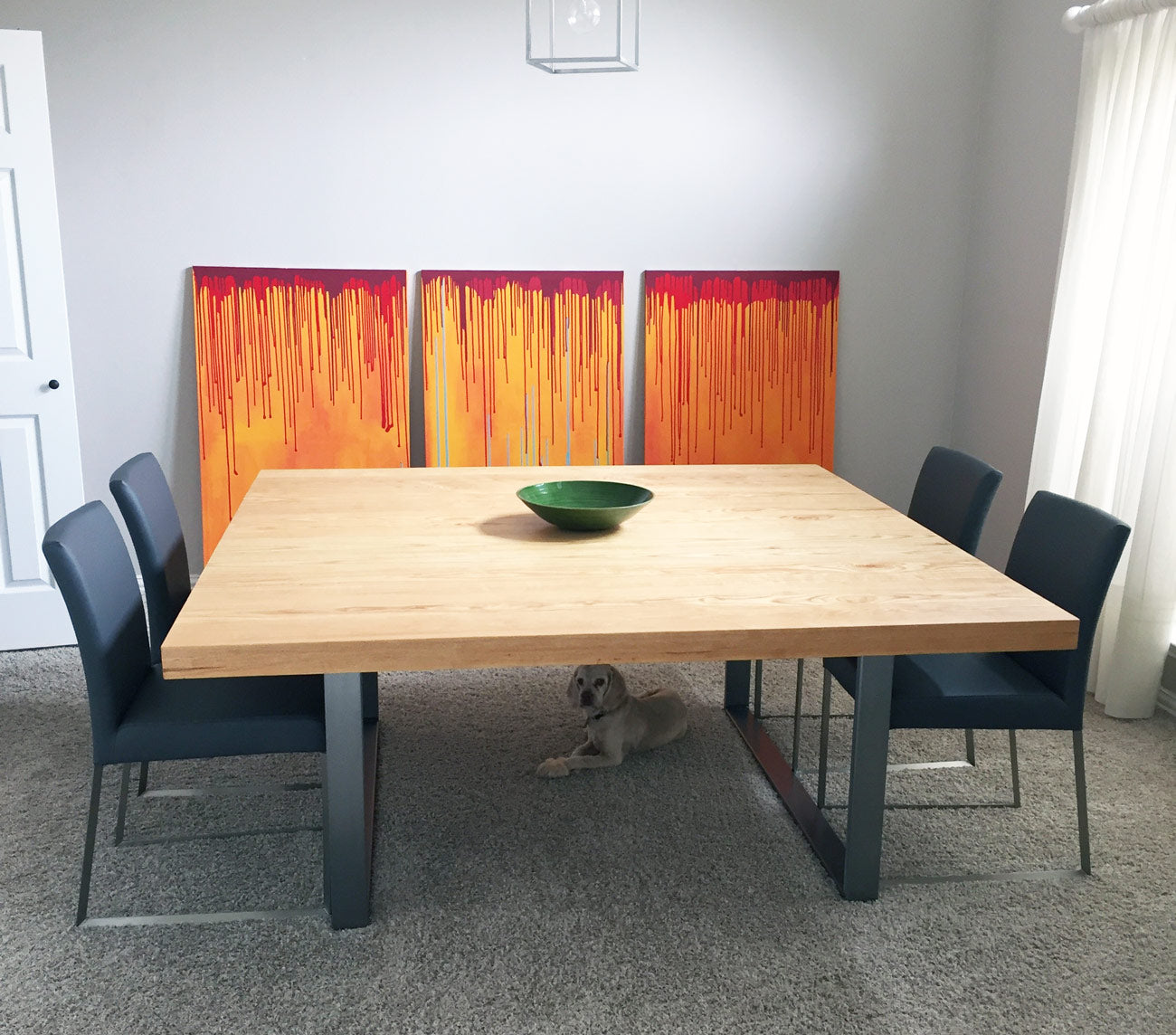 Metal dining table leg in Brushed finish
