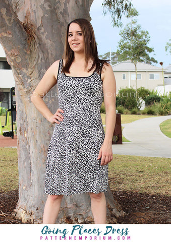 Vogue Patterns MISSES' WIDE-COLLAR, FIT-AND-FLARE DRESS 9280 pattern review  by Kikipotamus