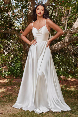 Vestido de novia sencillo y barato de corte recto para boda civil a la  venta online, con busto decorado con encaje, perlas y lentejuelas -  Sposamore