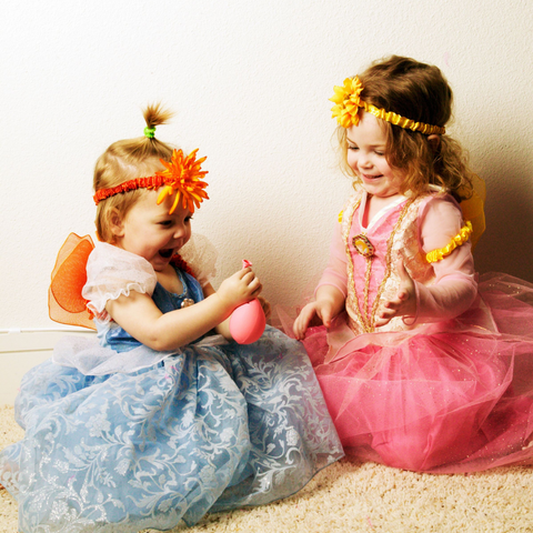 2 girls in princess costumes