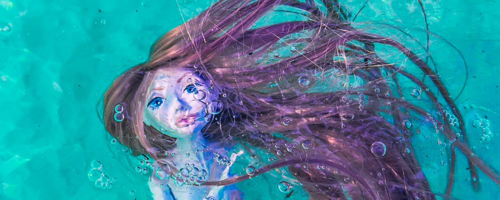 Mermaids vs Sirens: Untangling the Myths