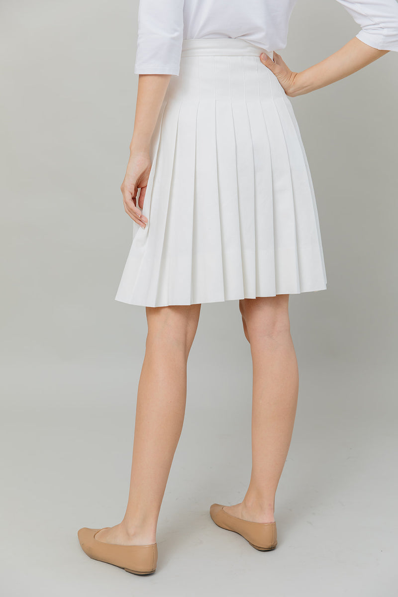 Pleated Cotton Skirt with Removable Chain in White