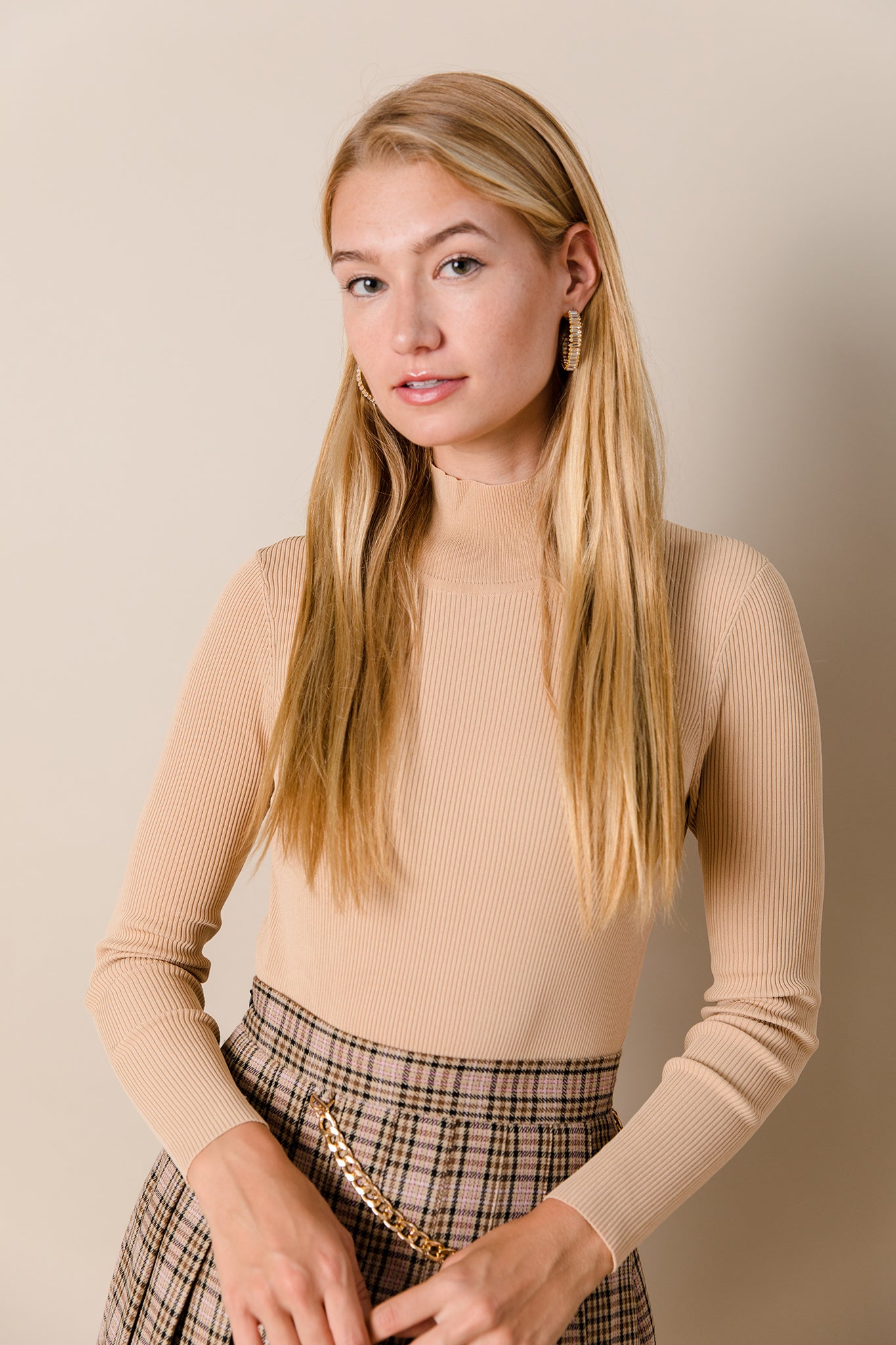 Basic Mock Neck Sweater in Tan